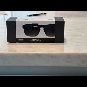 Bose black Bluetooth sunglasses